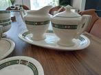 ontbijtservies 35 delig creme kleurig met groen dessin, Ophalen, Overige materialen, Zo goed als nieuw, Wedgwood