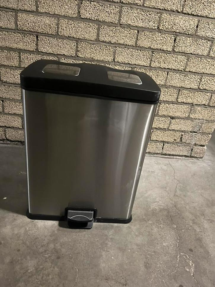 EKO prullenbak, Huis en Inrichting, Woonaccessoires | Prullenbakken, Zo goed als nieuw, Rvs, Minder dan 50 cm, Ophalen