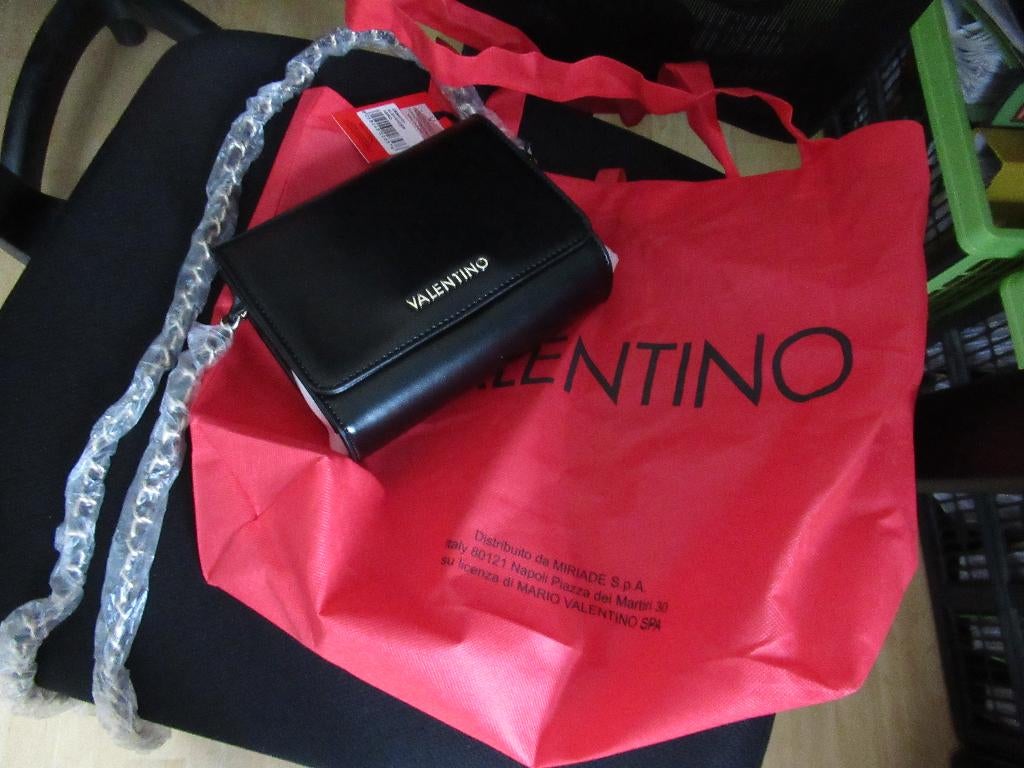 zwarte VALENTINO Alexander Nero TAS, nieuw + rode stoftas, Ophalen of Verzenden, Nieuw, Zwart, Overige merken