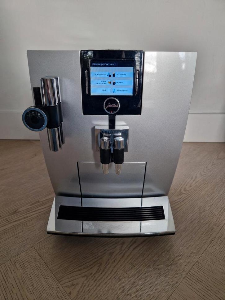 Jura Impressa J9 One Touch TFT Koffiemachine, Witgoed en Apparatuur, Koffiezetapparaten, Gebruikt, Gemalen koffie, Koffiebonen