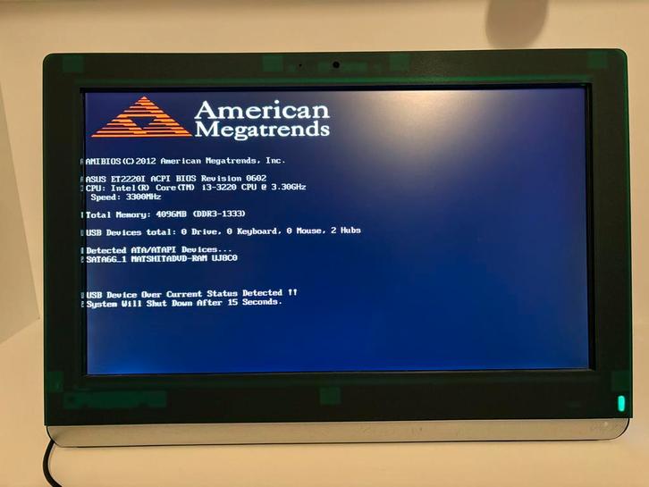 ASUS ET2220I All-in-One PC - Defect, Computers en Software, Desktop Pc's, 3 tot 4 Ghz, 4 GB, Met monitor, Ophalen of Verzenden