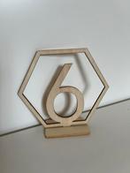 Bruiloft, Houten tafelnummers 1-10, hexagon vorm, Ophalen of Verzenden, Nieuw, Bruin, Accessoires