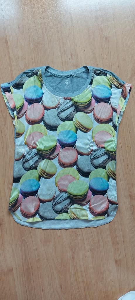 Zijden shirt met macaron print van MarcCain, maat 36, Kleding | Dames, T-shirts, Zo goed als nieuw, Maat 36 (S), Overige kleuren