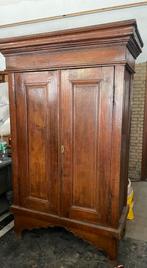 Grote antieke kast, Ophalen