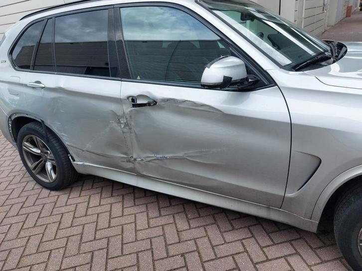 Autoschade/schadeherstel/ uitdeuk/spuitwerk, Diensten en Vakmensen, Auto en Motor | Schadeherstellers en Spuiterijen, Blikschade