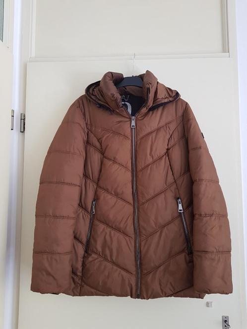Jas / winterjas voor dames -- maat 44 -- merk: District, Kleding | Dames, Jassen | Winter, Zo goed als nieuw, Maat 42/44 (L), Bruin