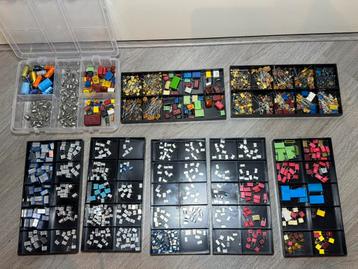 Partij verschillende condensatoren beschikbaar voor biedingen