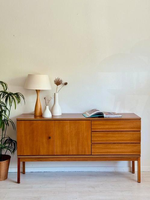 Vintage dressoir/sideboard Palette Möbel jaren 60/70, Huis en Inrichting, Kasten | Dressoirs, Gebruikt, 100 tot 150 cm, 25 tot 50 cm