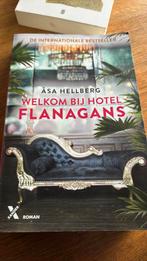Åsa Hellberg - Welkom bij Hotel Flanagans, Boeken, Åsa Hellberg, Ophalen of Verzenden, Zo goed als nieuw, Nederland