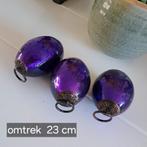 3 paarse ovale heksenballen, Diversen, Kerst, Ophalen of Verzenden, Zo goed als nieuw