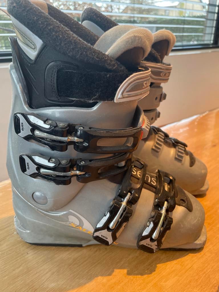 Salomon Kinderskischoenen 24.0-24.5, Sport en Fitness, Skiën en Langlaufen, Ophalen, 160 tot 180 cm, Gebruikt, Schoenen