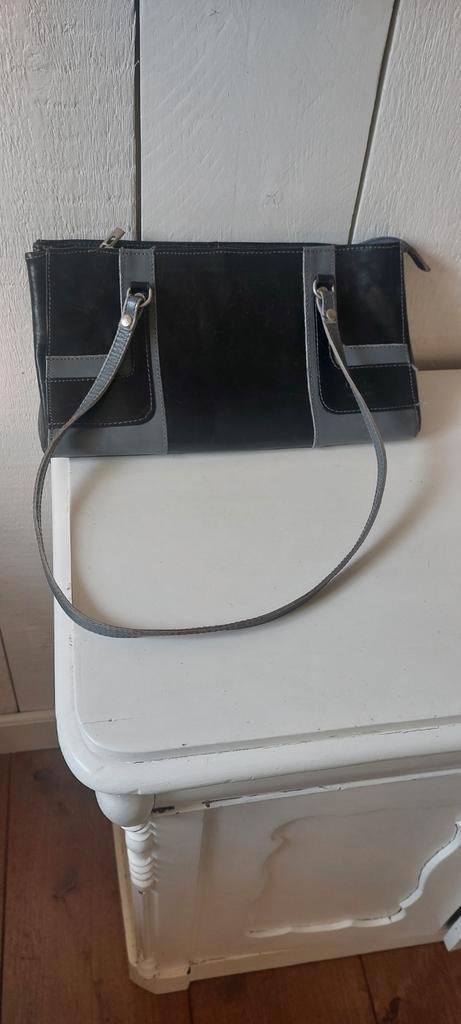 Italiaanse tas my bag zwart grijs leer leder vintage tas IT, Sieraden, Tassen en Uiterlijk, Tassen | Damestassen, Zo goed als nieuw