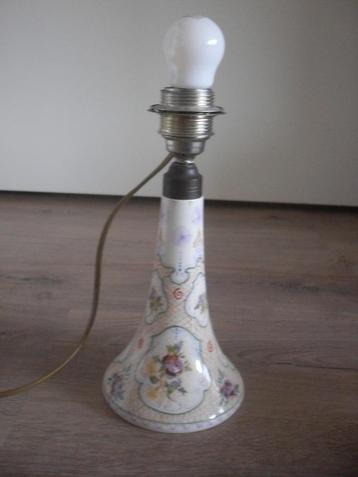 plazuid zuid holland tafellamp helene beschikbaar voor biedingen