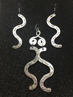 Etnische Set oorbellen en kettinghanger, Met kristal, Overige materialen, Hangers, Ophalen of Verzenden