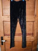 Mooie zwarte fluwelen legging maat L, Kleding | Dames, Leggings, Maillots en Panty's, Legging, Zwart, Ophalen of Verzenden, Maat 44/46 (L)