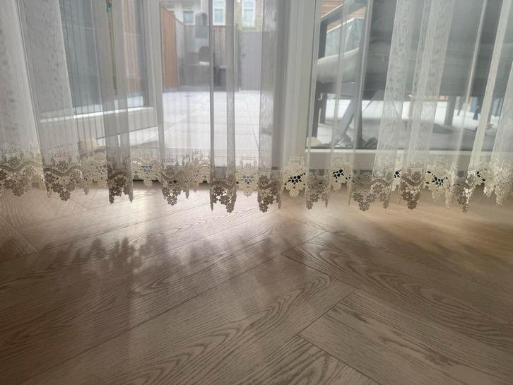 Vitrage Gordijn Brilliant - Zo Goed Als Nieuw, Huis en Inrichting, Stoffering | Gordijnen en Lamellen, Zo goed als nieuw, 200 cm of meer