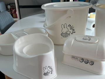 Baby uitzet set Nijntje en Bébé-jou beschikbaar voor biedingen