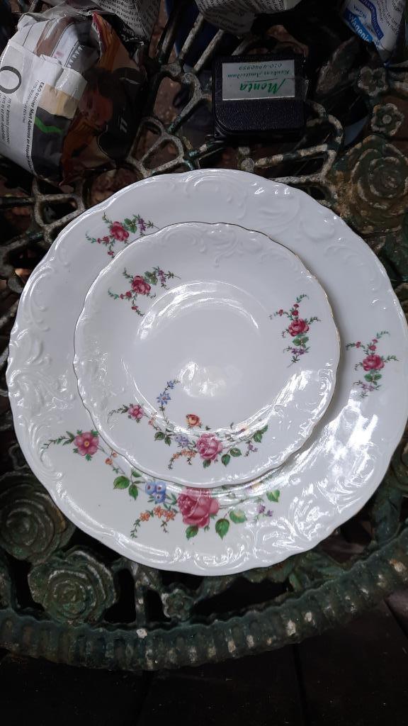 Gebakstel en meer Wawel met grote bloemtak / roze roos, Antiek en Kunst, Antiek | Servies compleet, Ophalen of Verzenden