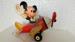 Originele Disney Mickey Mouse in vliegtuig - collectors item, Ophalen of Verzenden, Mickey Mouse, Zo goed als nieuw, Beeldje of Figuurtje