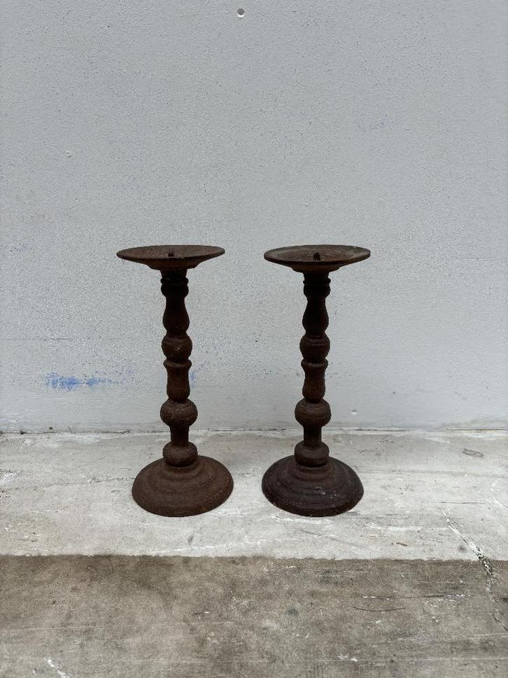 Set rustieke metalen kandelaars – brocante stijl, Antiek en Kunst, Antiek | Kandelaars, Overige materialen, Ophalen of Verzenden