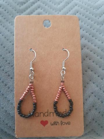 Oorbellen hangers van kralen beschikbaar voor biedingen