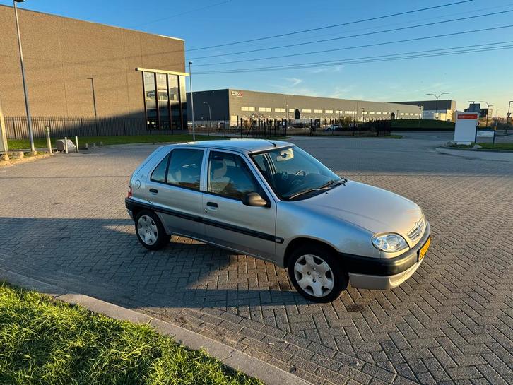 Citroën Saxo 1.1 I 2001 Grijs, Auto's, Citroën, Particulier, Saxo, Bluetooth, Elektrische ramen, Metallic lak, USB, Benzine, C