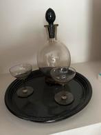 Gezocht: 4 Smoked Likeurglaasjes (7,5cm hoog), Antiek en Kunst, Antiek | Glas en Kristal, Ophalen of Verzenden