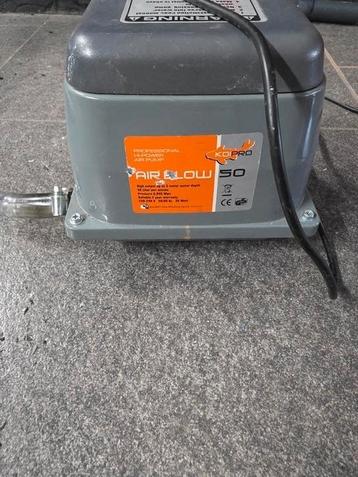 Koipro 50 liter  luchtpomp  beschikbaar voor biedingen