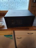 Kluis met sleutel en bevestigingsbouten - 36x43x19cm, Ophalen of Verzenden, Gebruikt, Modern