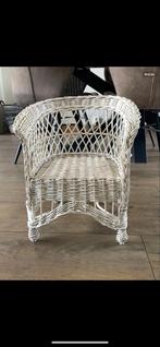 Witte rotan stoel ( kinder), Huis en Inrichting, Stoelen, Ophalen, Gebruikt, Wit, Riet of Rotan