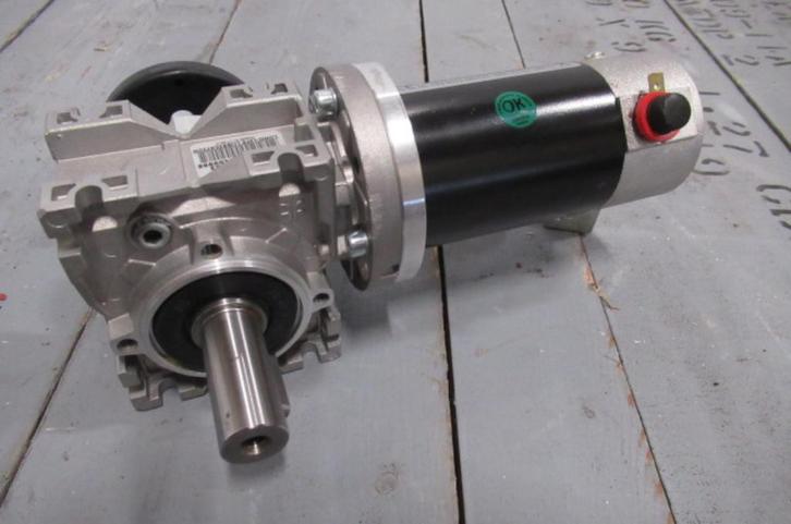 Vertragingsmotor 50 RPM 24 Volt Asmaat 20 mm., Doe-het-zelf en Verbouw, Motoren, Nieuw, Elektromotor, Ophalen of Verzenden