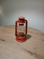 Stormlantaarn, Ophalen