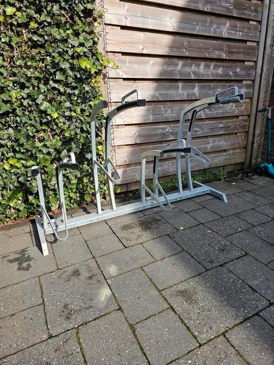 FIETSENREK voor 4 of 6 fietsen, Velopa Griffin, KWALITEIT!!, Fietsen en Brommers, Fietsaccessoires | Fietsenrekken, Zo goed als nieuw