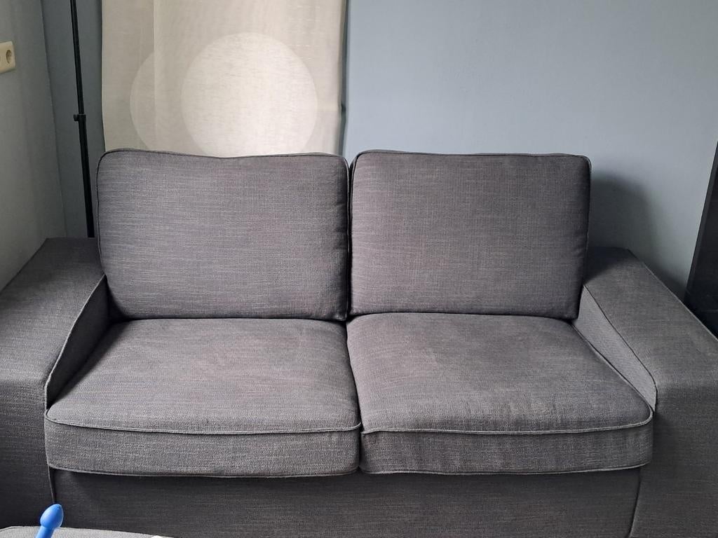 Nieuwe grijze 2-zits Ikea bank - ideaal voor kleine ruimtes, Huis en Inrichting, Banken | Sofa's en Chaises Longues, Ophalen, 150 tot 200 cm