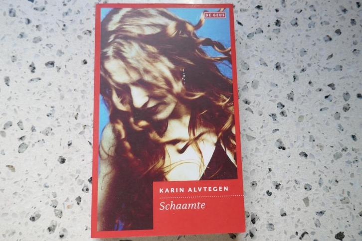 Schaamte, Karin Alvtegen, Boeken, Thrillers, Zo goed als nieuw, Scandinavië, Ophalen of Verzenden