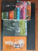 3x Bisschop Muskens, Ophalen of Verzenden, Zo goed als nieuw