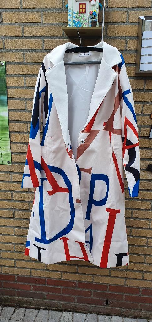 te koop lange witte met letters ya ya fushi dames jas maat l, Kleding | Dames, Jassen | Winter, Nieuw, Maat 42/44 (L), Overige kleuren