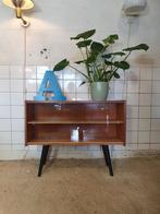 Vintage dressoir met vitrine jaren 60, Huis en Inrichting, Kasten | Dressoirs, Ophalen of Verzenden, Zo goed als nieuw