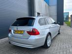 BMW 3-serie Touring 325xi Executive AUT XENON PDC, Auto's, Automaat, Stof, Gebruikt, 2497 cc