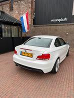 BMW 1-Coupé (e82) 120i 170pk Aut. 2012 Wit, Origineel Nederlands, Te koop, Benzine, 4 stoelen