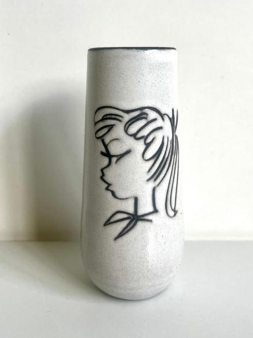 Vintage vaasje met meisjeshoofd (Boonstra, sixties), Antiek en Kunst, Antiek | Vazen, Ophalen of Verzenden