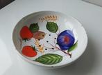 Majolica vrucht kom . Handgeverfed .19.5cm dia x 5cm hoogte, Verzenden