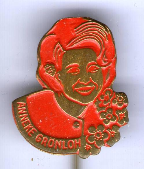 Anneke Grönloh rood op koper zangeres speldje ( R_011 ), Verzamelen, Speldjes, Pins en Buttons, Zo goed als nieuw, Speldje of Pin