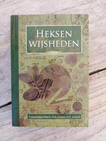 Heksenwijsheden - Zakboekje voor een leven vol magie beschikbaar voor biedingen