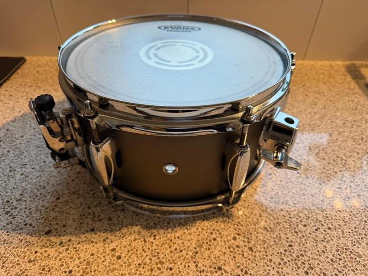 Tama piccolo snaredrum DST1055M Soundworks 10 x 5.5 met hoes, Muziek en Instrumenten, Drumstellen en Slagwerk, Gebruikt, Tama