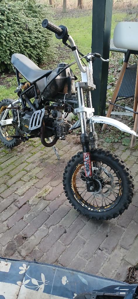 Pitbike 125cc DEFECT! Ook teruil tegen 2t, Fietsen en Brommers, Minibikes, Midibikes en Pitbikes, Gebruikt, Pitbike, Ophalen