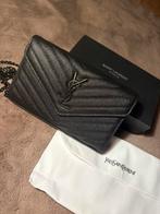 Yves Saint Laurent schoudertas, Sieraden, Tassen en Uiterlijk, Portemonnees, Ophalen of Verzenden, Zo goed als nieuw, Zwart