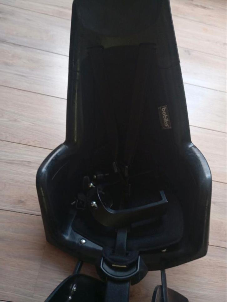 Bobike kinderzitje, Fietsen en Brommers, Fietsaccessoires | Fietsstoeltjes, Zo goed als nieuw, Achterzitje, 9 t/m 36 kg, Voetsteuntjes