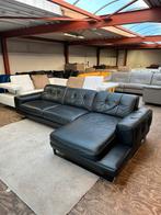 Zwarte leren hoekbank Natuzzi , hoekbank zwart leer Z.G.A.N, Huis en Inrichting, Fauteuils, 2871SK, Mariansoliak8@gmail.com, Ophalen of Verzenden
