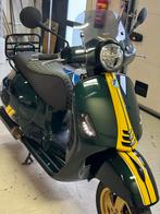 Vespa Gts 300 Hpe 2020 RACING SIXTIES, Akrapovic, Overige modellen, 300 cc, Ophalen of Verzenden, Zo goed als nieuw